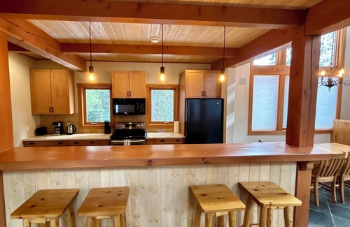 Golden Ski Chalet | New Listing! Purcell Woods Chalet – Sleeps 12