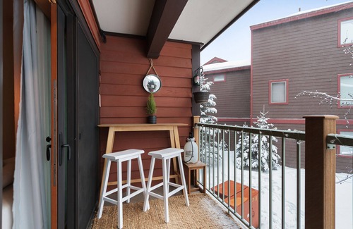 Historic District Condo | *New Listing* Remodeled Breckenridge condo, 1 block to historic Main St!