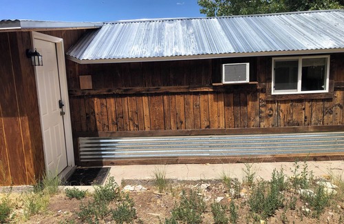 Henrieville Cabin | New Listing! Restored Vintage Cabin near Bryce, Grand Staircase. Great views!