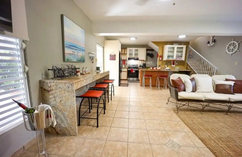 Zarzal House | New listing! Spacious 4-bedroom, water-front house in Las Picuas, Río Grande.