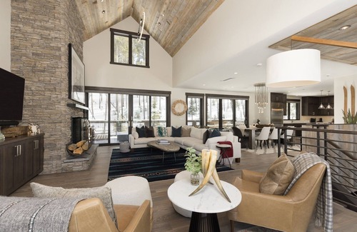 Spanish Peaks Cabin | New Listing! Spanish Peaks Ski-in/Ski-out Cabin with Hot Tub, Fireplace, Heated Garage and Grill!