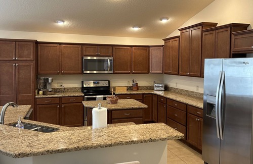 Wildwood House | New listing that is walking distance to Brownwood town center 3bd-2Bath house.