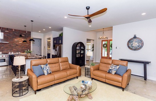 Berlin House | NEW LISTING! The Cottage at Assateague Oasis, 1.5 mi. to Assateague Is. beaches.