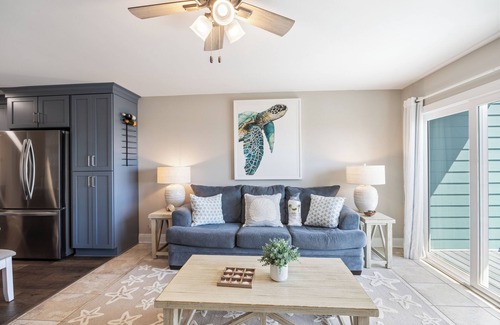 Ono Island House | NEW LISTING! Turtle Cove At Dory Offers The Classic Beachfront Vacation !
