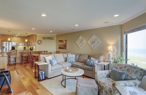 Folly Field Condo | New Listing! Updated Luxury 2 BR 4th Floor Bikes & Beach Gear included