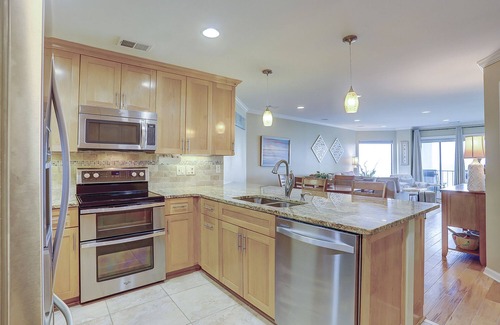 Folly Field Condo | New Listing! Updated Luxury 2 BR 4th Floor Bikes & Beach Gear included
