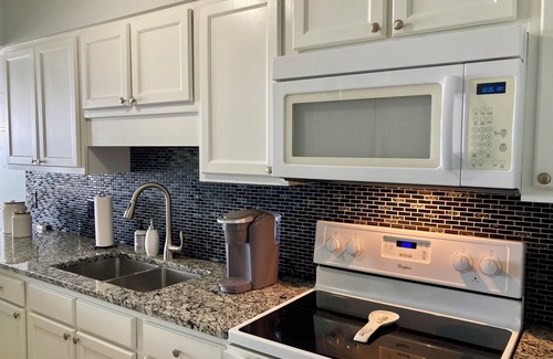 Crescent Beach Condo | New Listing! Oceanfront, Clean, 3 BR/3 BTH, Crescent Sands- North Myrtle Beach