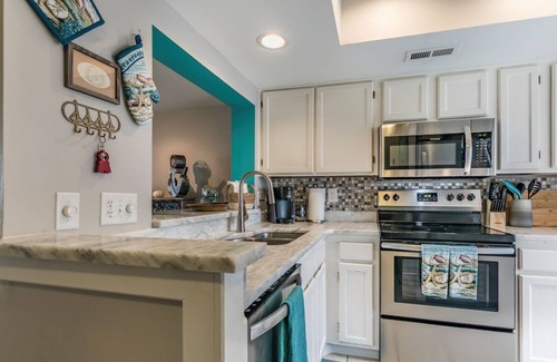 Beachwalk Condo | NEW LISTING! Ocean Front on Harbor Island - K Building