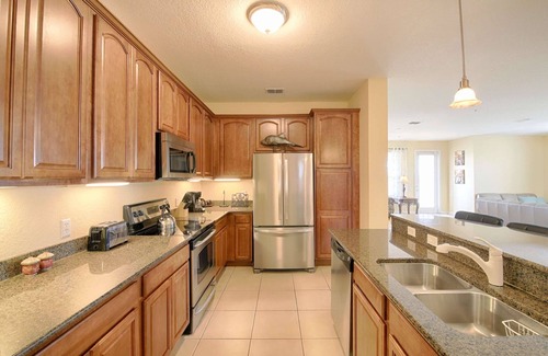 Florida Central Atlantic Coast Apartment | New Listing! Vista Cay Resort, 7mi to Disney & 3mi to Universal - IT289