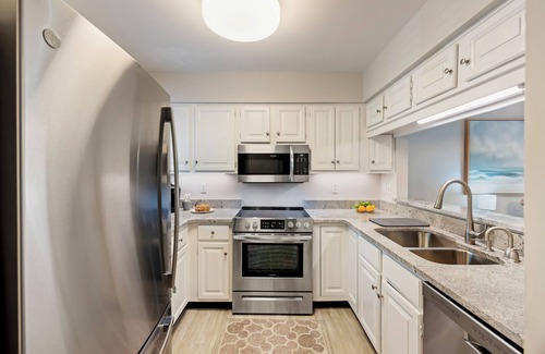 Kiawah Island Condo | New Listing! Windswept Villa, Oceanside Kiawah, Steps to Beach & Park, Lagoon Views!