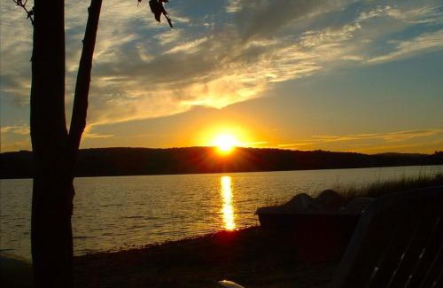 Lake Township House | New! Long Lake Landing Kayaks & Sandy Waterfront