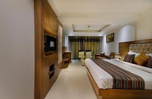 Sonepat Hotel | New Lotus Paradise Hotel