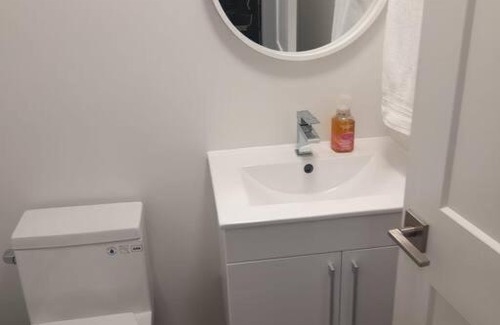 Niagara Falls Apartment | *NEW* Lovely Niagara Falls Vacation Home