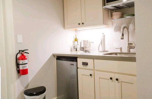 Napa Apartment | New low spring prices, spa-like luxury, walkable to downtown-close to wineries