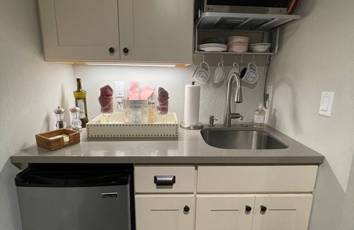 Napa Apartment | New low spring prices, spa-like luxury, walkable to downtown-close to wineries