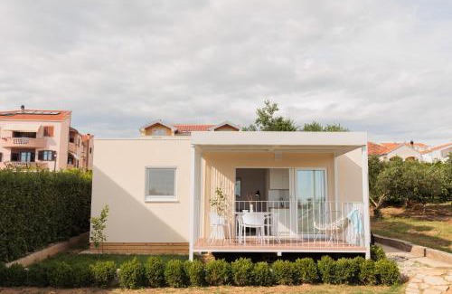 Pakostane Resort | NEW! Luminose beach house