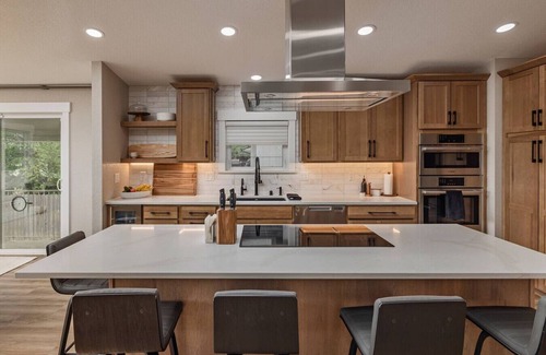 Turnagain House | NEW! Lux Anchorage Nordic Retreat | 4BDR Quiet Neighborhood