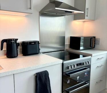 Gascoigne Apartment | New Luxurious 2 Bedroom Apartment in East London!