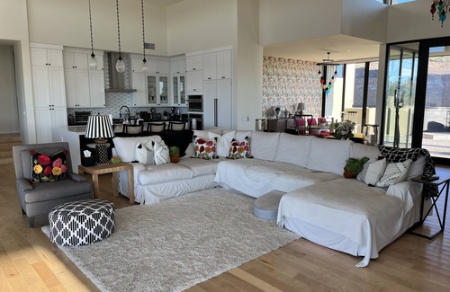 Carefree House | NEW Luxurious Mountain Home with Stunning Views—5 min to Wild West of Cave Creek