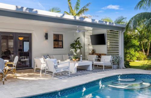 Southside House | New! Luxurious Villa with Pool in West Palm Beach