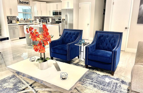 North Miami House | NEW LUXURY HOUSE NEXT TO MIAMI BEACH 3 ROOM 3.5 BATH