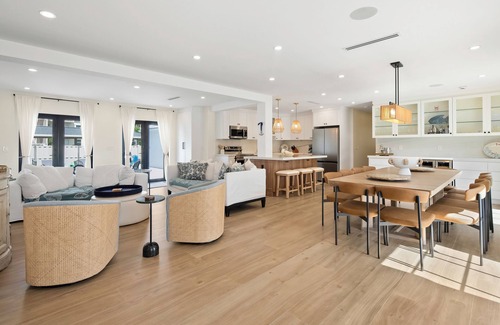 Marco Island House | NEW LUXURY Marco Island THE DREAM all about location! Walk to beach, JW and more