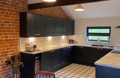 Longford Apartment | New - Luxury Spacious Apartment in Beautiful Grounds