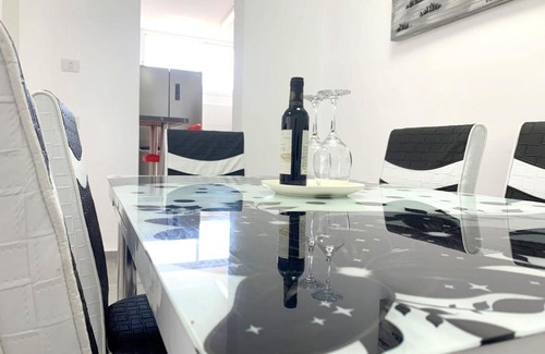 Bat Yam Apartment | New! Luxury suite 12 Min From TLV For 8 People
