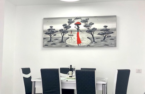 Bat Yam Apartment | New! Luxury suite 12 Min From TLV For 8 People