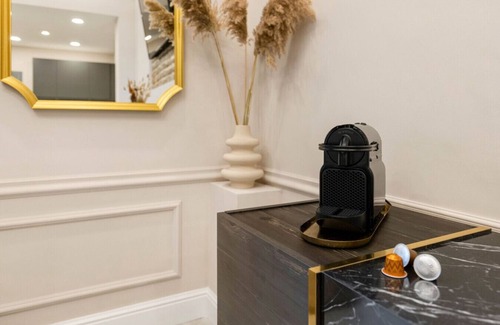 Innenstadt Apartment | NEW | LUXUS Studio | Center | Netflix | Kingbed
