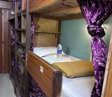 Sakinaka Hotel | New Mahira Dormitory