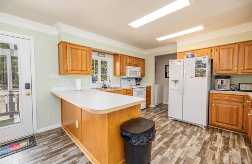 Littleton House | New! Main Lake View, Spacious Deck, Firepit, Dock