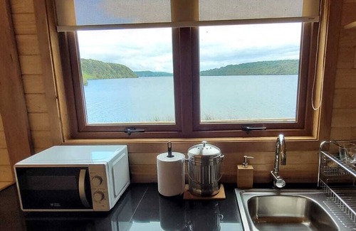 Chonchi Cabin | New Mayape Cabin on the Shores of the Lake and Native Forest