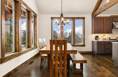 Cle Elum House | New! Miners Camp Stunner! Heart of Suncadia Resort | Year Round Specials!