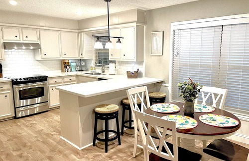 Lubbock House | New! Minutes from TTU, LCU, medical district, & golf