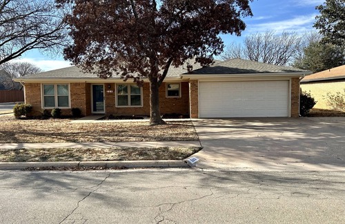 Lubbock House | New! Minutes from TTU, LCU, medical district, & golf
