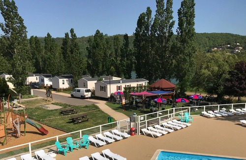 Condrieu House | New Mobilhome Comfortable air-conditioned with covered terrace