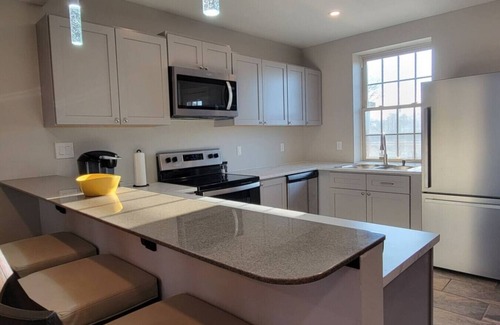 Maryville Apartment | New Modern 2 BR in Excellent Location (201)