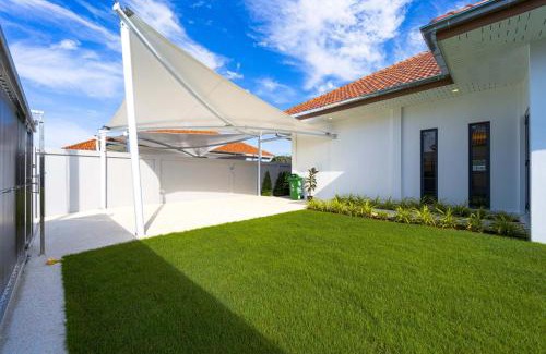 Hua Hin Villa | New Modern 3 Bedroom Villa - MB35