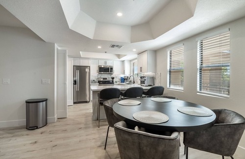 Camelback East Apartment | New Modern Apartment in Biltmore, short vacation or long stay, pet friendly!
