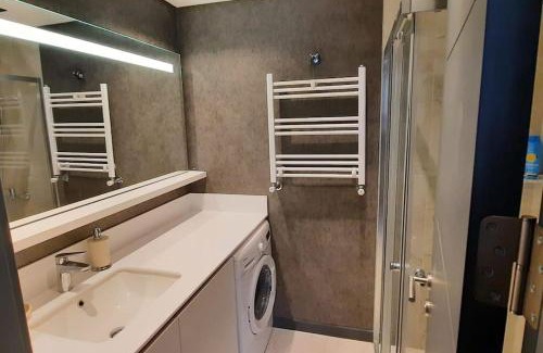Kagithane Apartment | NEW Modern Central 2BR 2BA