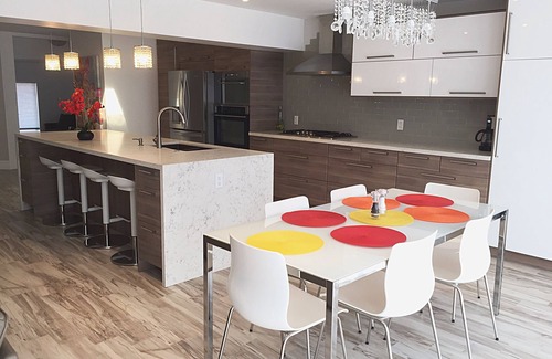 Fort Lauderdale House | New Modern Coral Villa! Private Heated Pool! 1 Mile To Beach! BBQ !