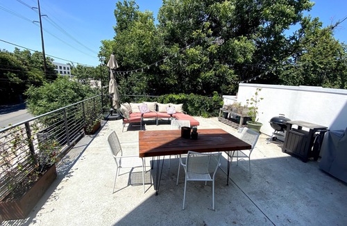 Govalle Condo | New Modern East Austin Condo - 3mi. from Downtown