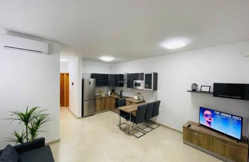 Ghajnsielem Apartment | New, Modern Ground Floor Apartment with Pool