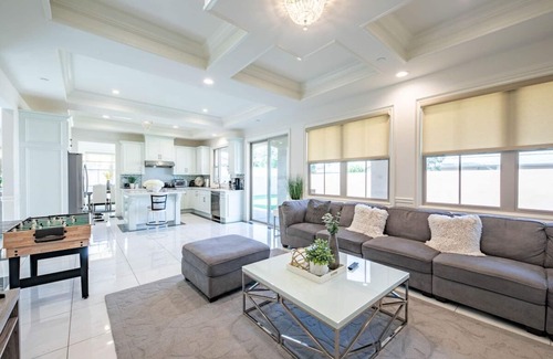 Rosemead House | "New & Modern Home in · PerfectLargeParty/DtownLA/Beaches/DisneyUniversal
