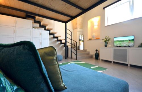 Roccaforzata Apartment | New modern loft by FM atelier