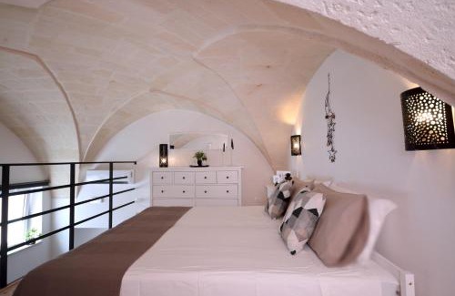 Roccaforzata Apartment | New modern loft by FM atelier