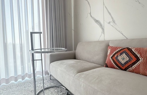 Hannamil-tong Apartment | New Modern River-view apartment at Hannam area