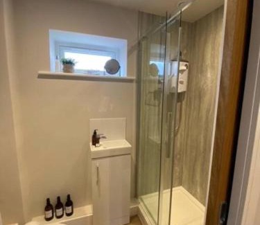 Salisbury Apartment | New modern studio apartment near to City Centre