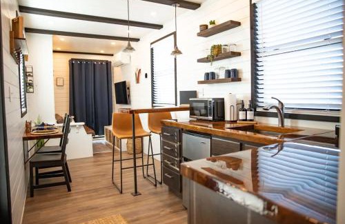 Alpine House | New Moonlight Ridge-Shipping Container Home